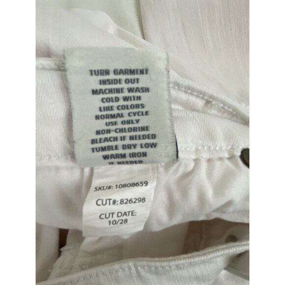 Torrid Women's Distressed White Skinny Jeans 12R - Picture 5 of 12